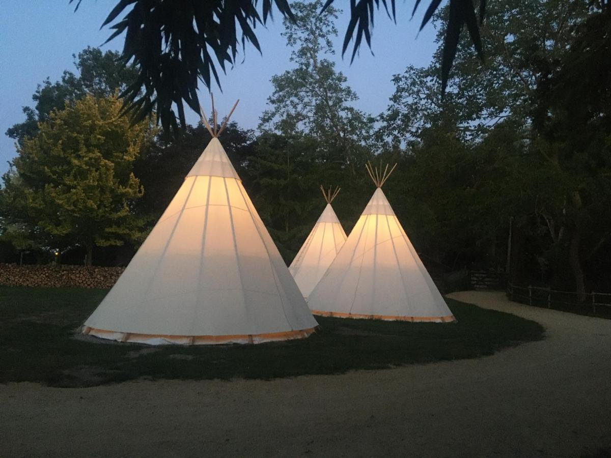 Domaine De Carnin Hotel Beloeil Luaran gambar